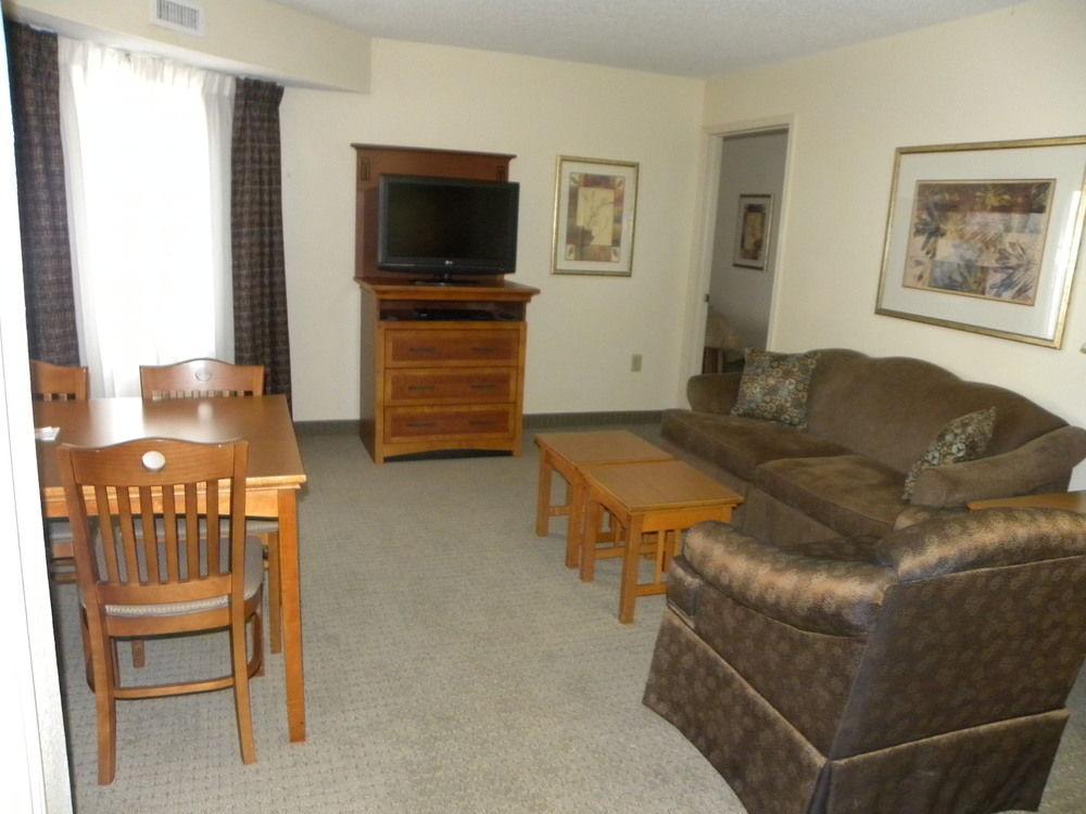 Staybridge - East By Ihg Hotel Louisville
