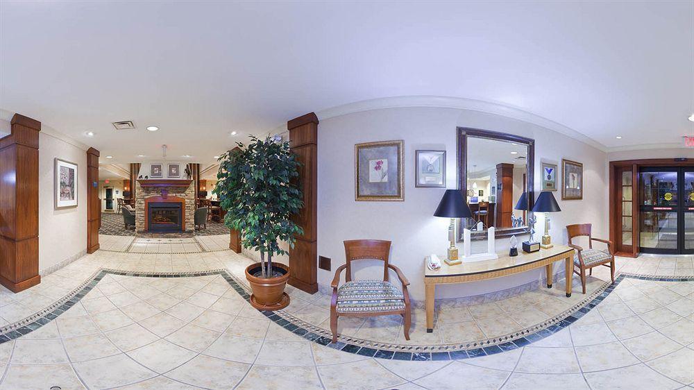 Staybridge - East By Ihg