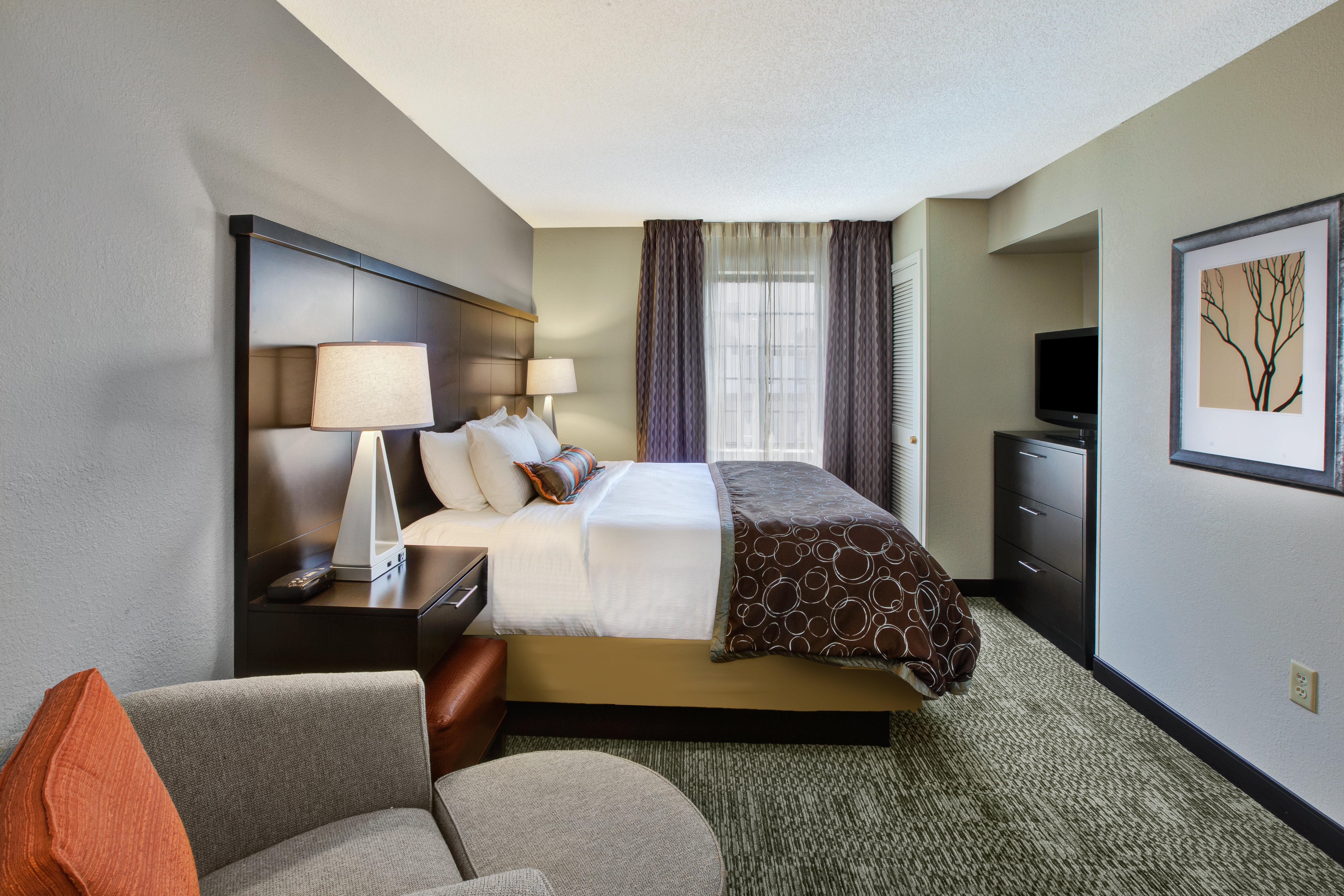 Staybridge - East By Ihg Hotel 3*
