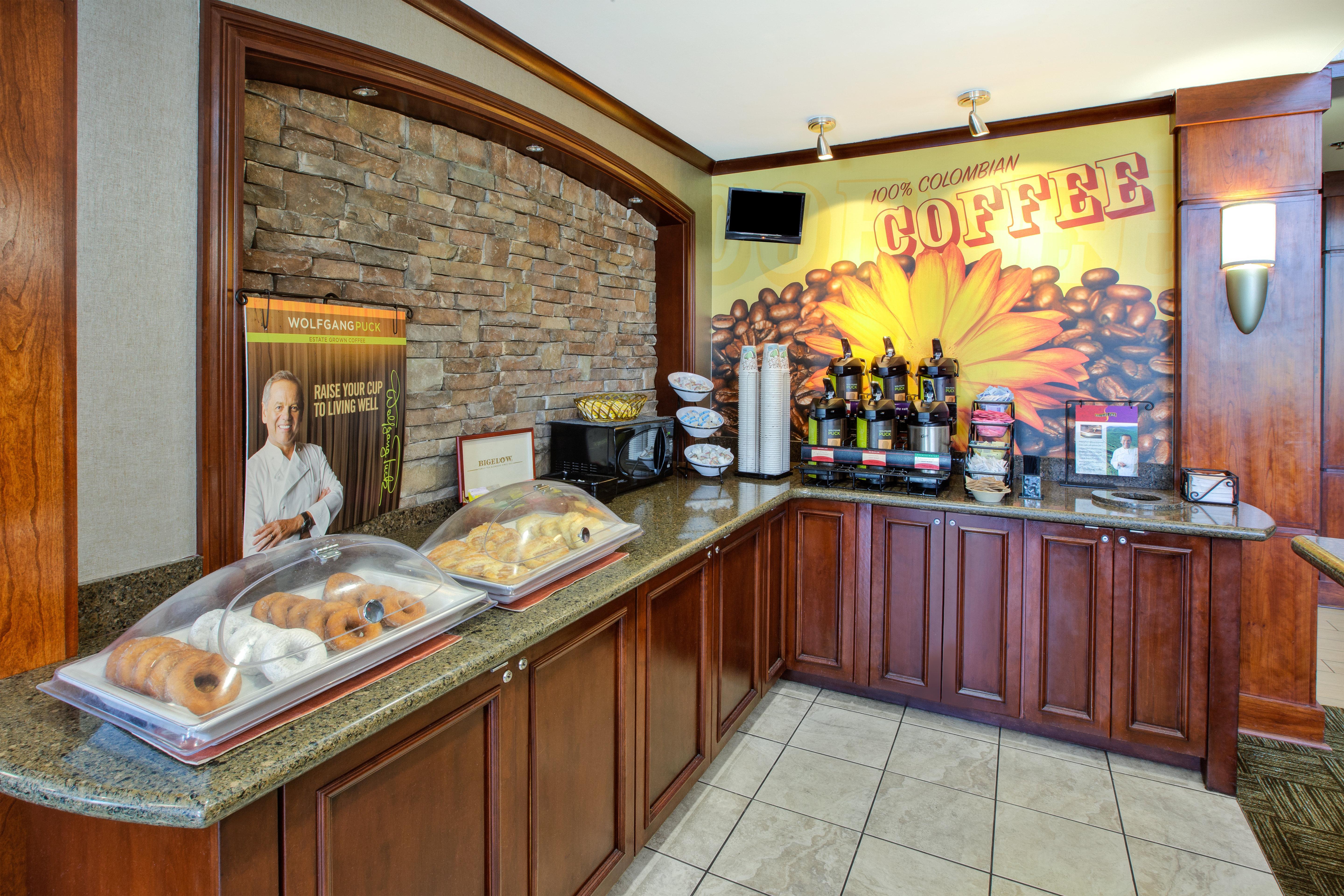 Staybridge - East By Ihg Louisville