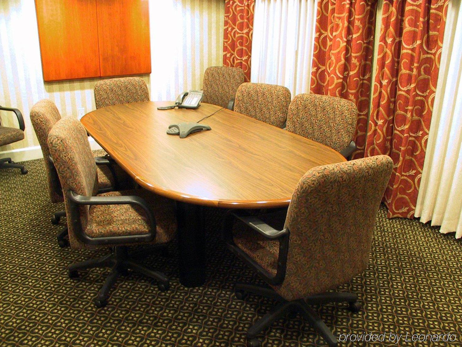 Hotel Staybridge - East By Ihg Louisville