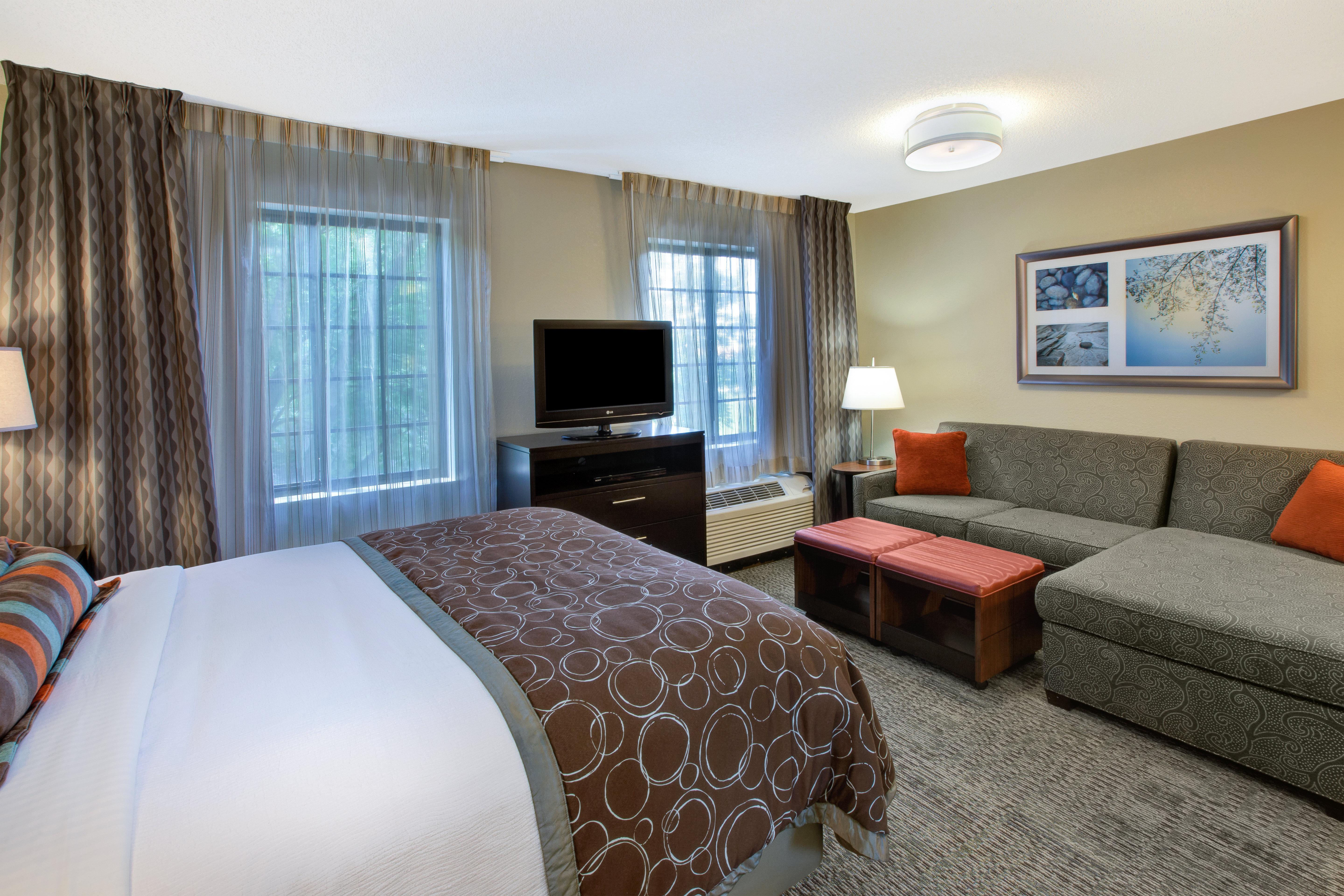 Staybridge - East By Ihg 3* Louisville