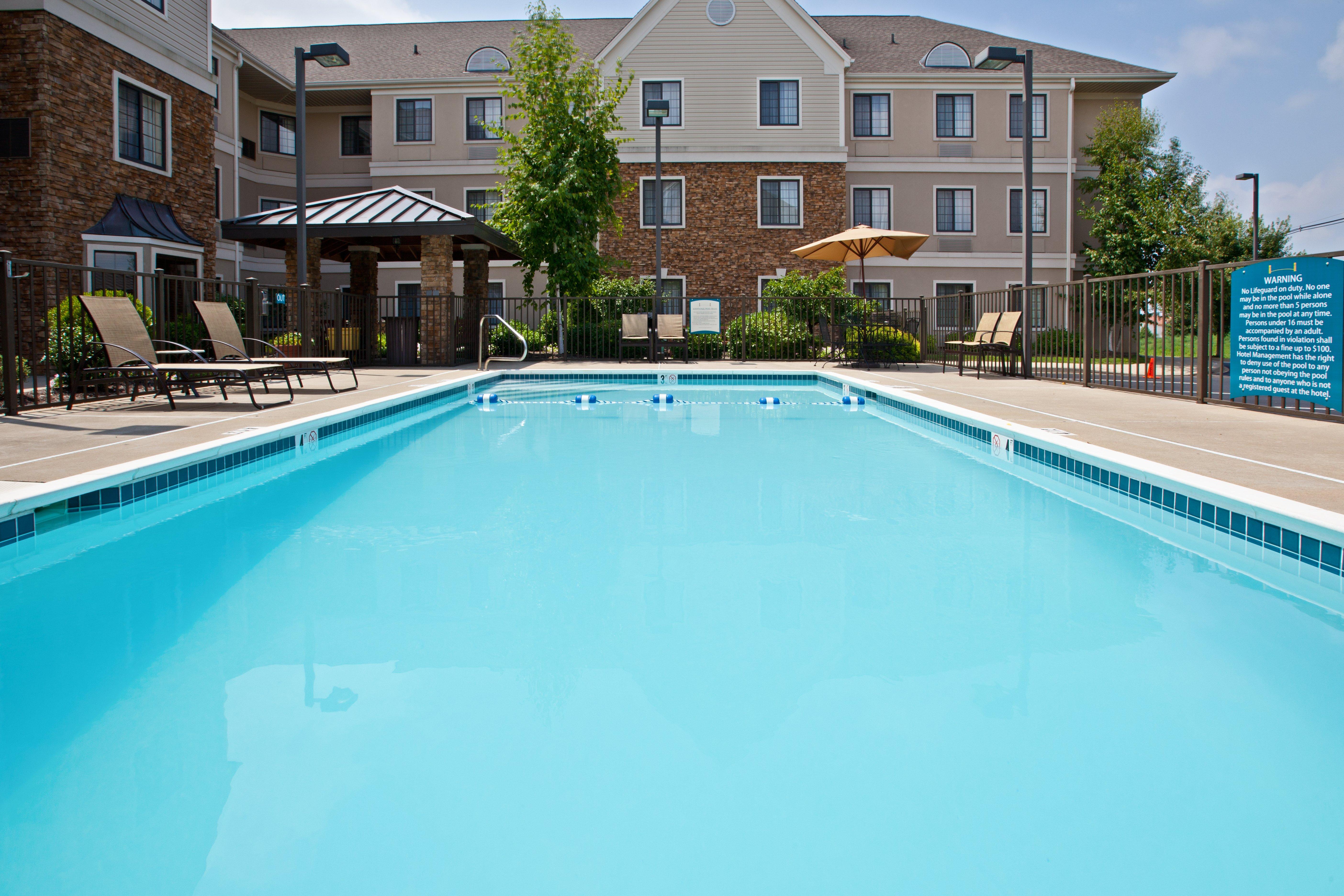 Staybridge - East By Ihg Louisville